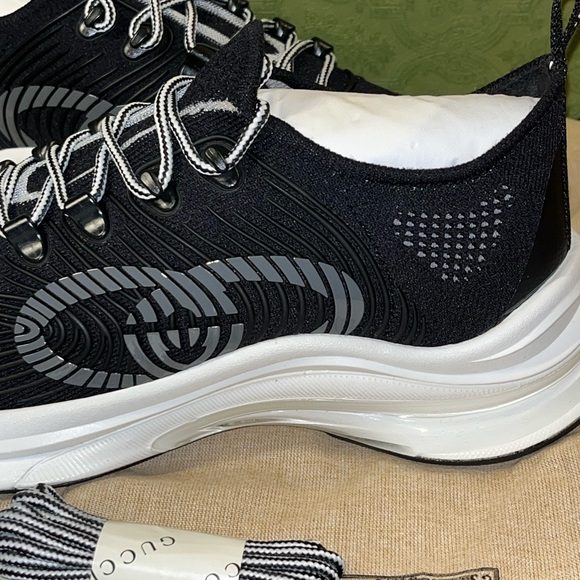 Authentic Gucci Run Mesh Women’s Sneakers size 40 - Picture 5 of 11